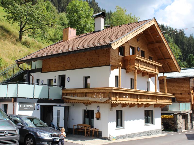 Grosses Haus mit privater Terrasse Restaurants in  Ferienwohnung  Nationalpark Hohe Tauern